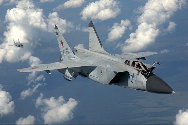 МиГ-31 е попречил на американски бомбардировачи да навлязат в руското въздушно пространство