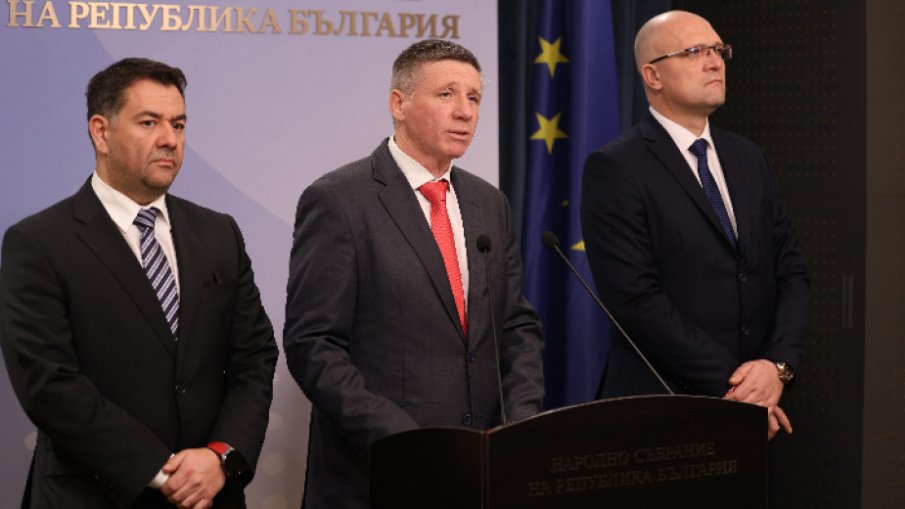 Изключените от Възраждане учредиха Алтернатива за България