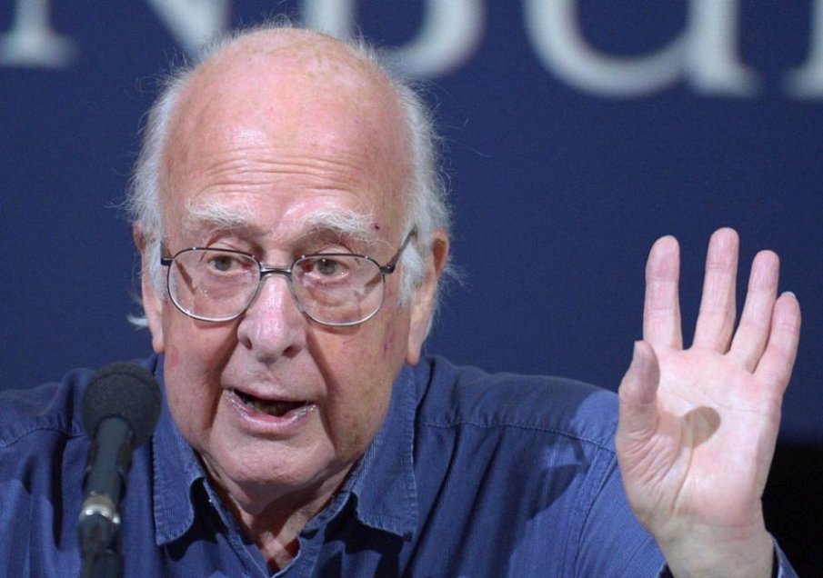 Напусна ни нобеловият лауреат по физика Питър Хигс