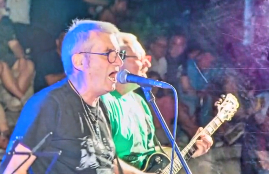 Бившият здравен министър Хинков: Щях да стана музикант за една бройка