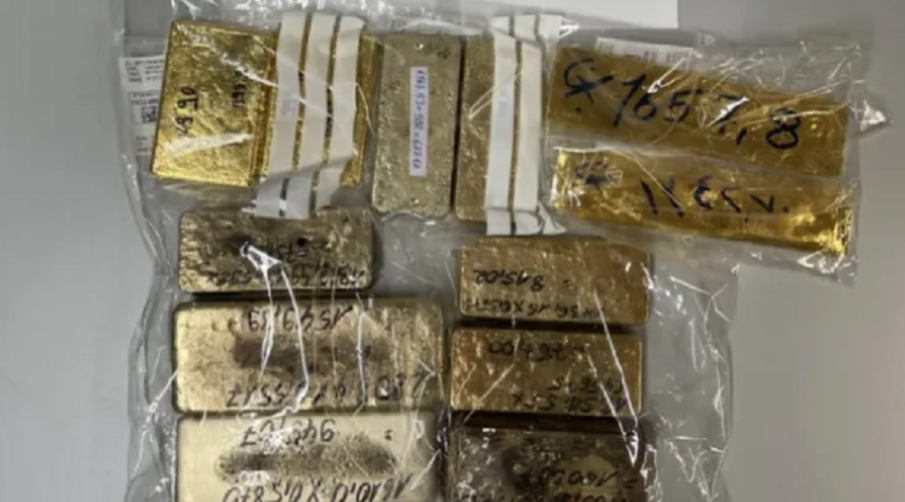 ПАК СЕ ПРОЧУХМЕ: В Германия хванаха българи със златни кюлчета за милиони