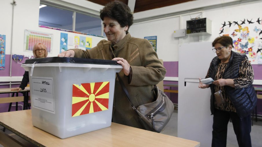 В Северна Македония гласуват за парламент и президент