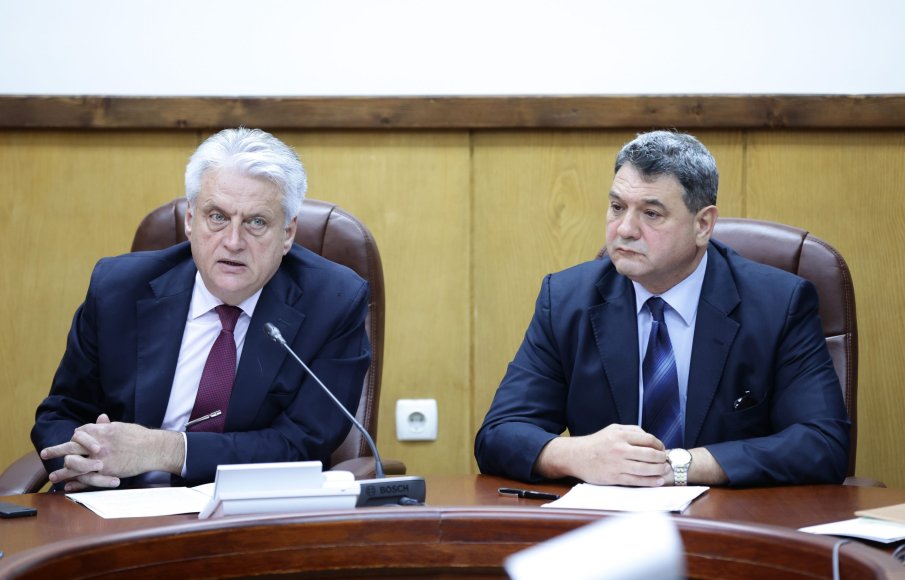 Комисията за Агенция Митници изслушва Бойко Рашков и Петър Тодоров