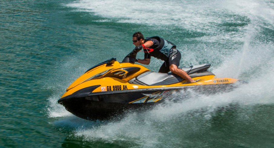 АБСУРД: Качват плажните лекари на джет, решението - взето малко преди разпускането на предходното правителство