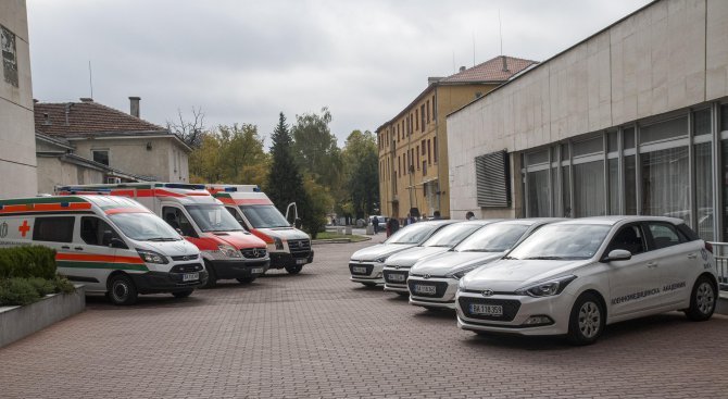 ВМА с нови автомобили за екологичен превоз на пациенти