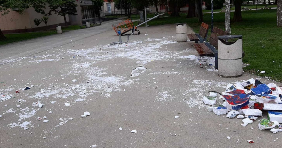 Вандали унищожиха детска великденска украса в Плевен