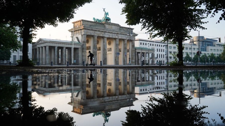 В Берлин забраниха руските символи край съветски паметници