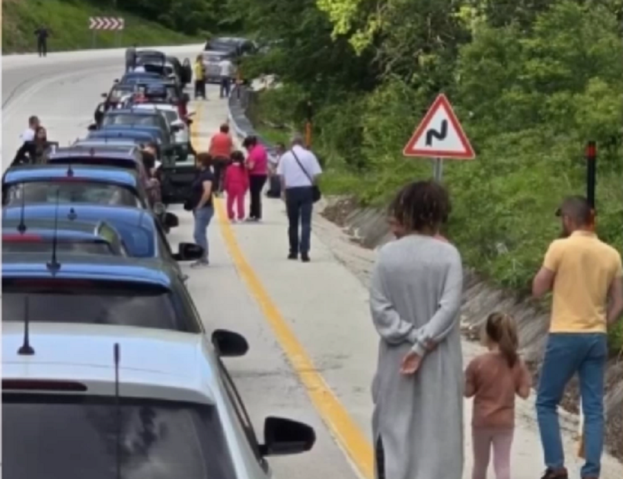 Кметът на Малко Търново избухна, иска спешен ремонт на КПП-то с Турция