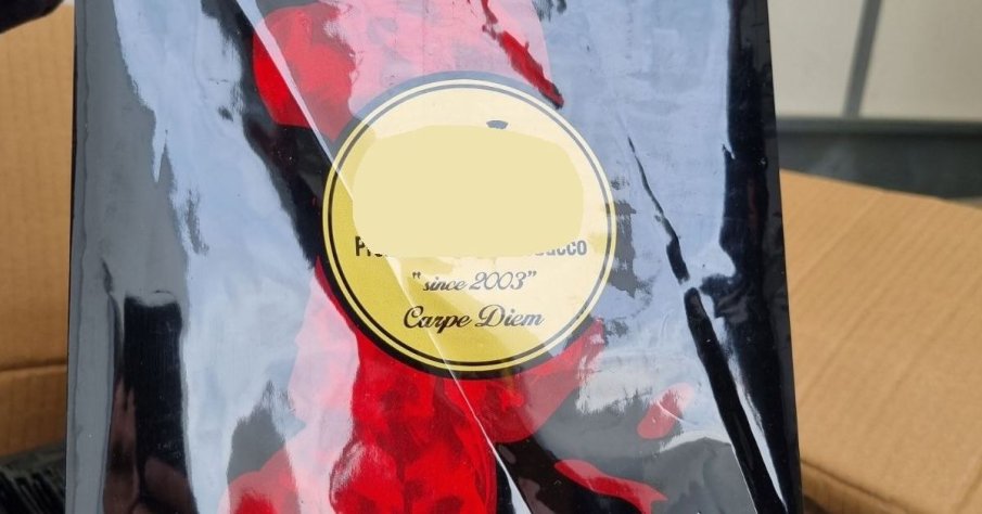 Иззеха менте опаковки за тютюн за наргиле на Капитан Андреево