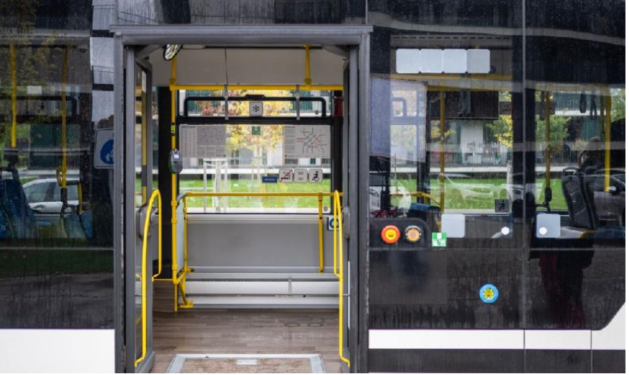 Инцидент с автобус в центъра на София, има пострадали