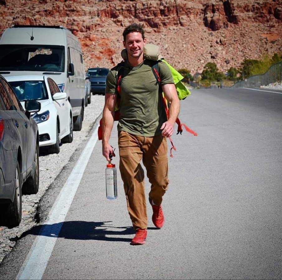 Гръмнаха актьор в центъра на Лос Анджелис