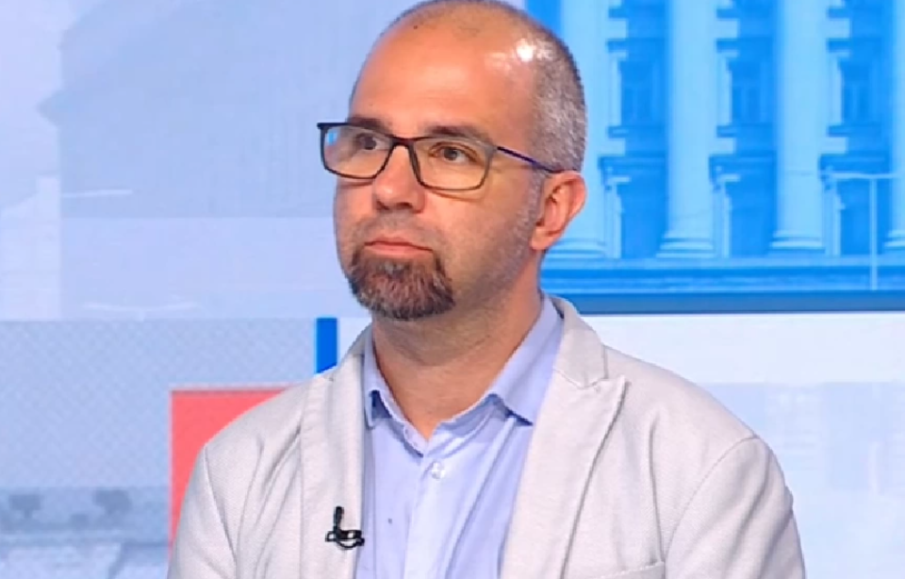 Първан Симеонов: Затъваме! Трети ден говорим за „Величие”, а не за правителство. Кабинет ГЕРБ-ДПС е самоубийствен