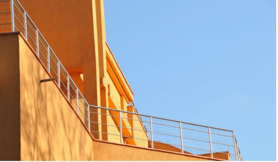 Англичанин е с опасност за живота след падане от хотелска тераса в Равда