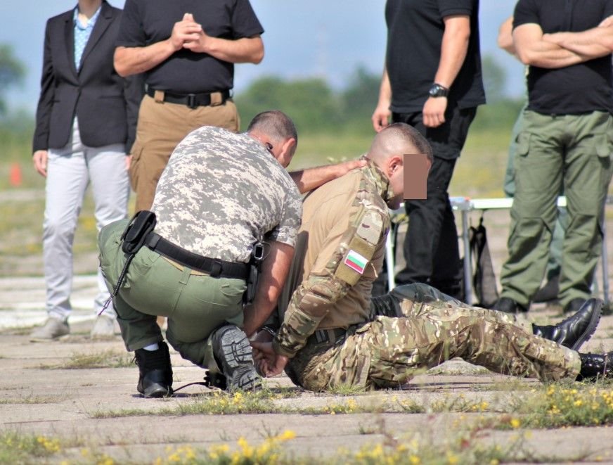 НСО с ПЪРВИ подробности за простреляните гардове