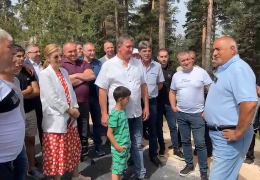 ПЪРВО В ПИК TV! Борисов с изненадващо включване, обърна се към опонентите си: Чудят се защо сме първи на изборите. Защото... (ВИДЕО)