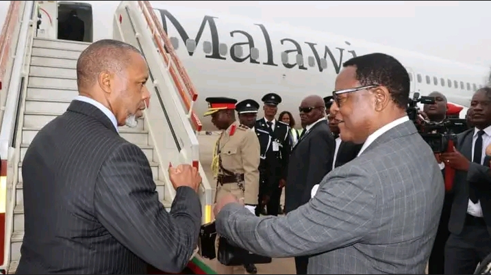 ТРАГЕДИЯ: Вицепрезидентът на Малави и още 9 души загинаха при самолетна катастрофа