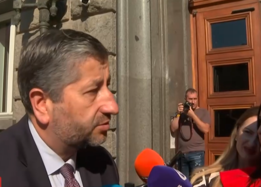 Христо Иванов се отказа от депутатското си място