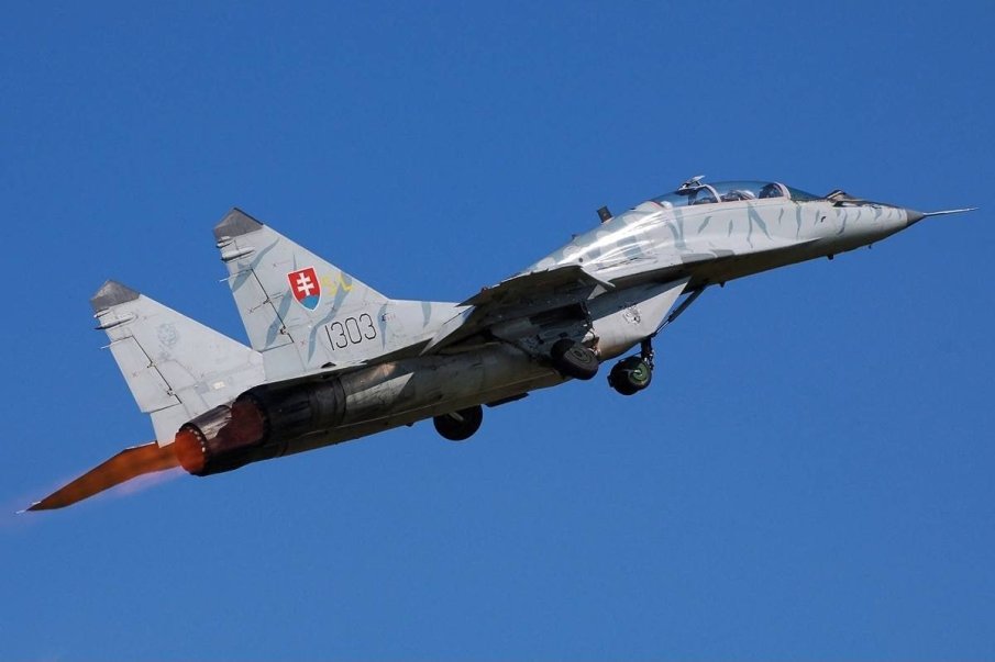 ГРЪМНА СКАНДАЛ: Словакия дала незаконно изтребителите си МиГ-29 на Украйна - изчезнаха важни документи