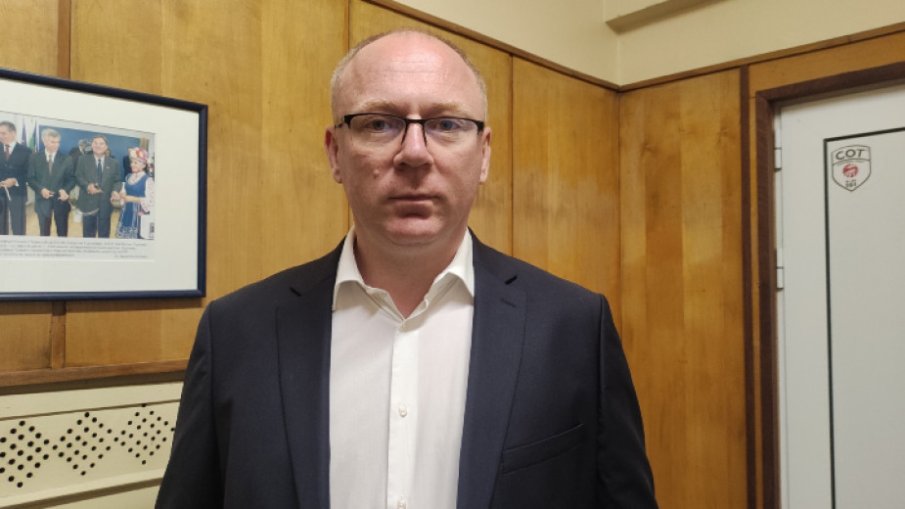 На консултациите във вторник: Възраждане иска от президента третия мандат за съставяне на кабинет