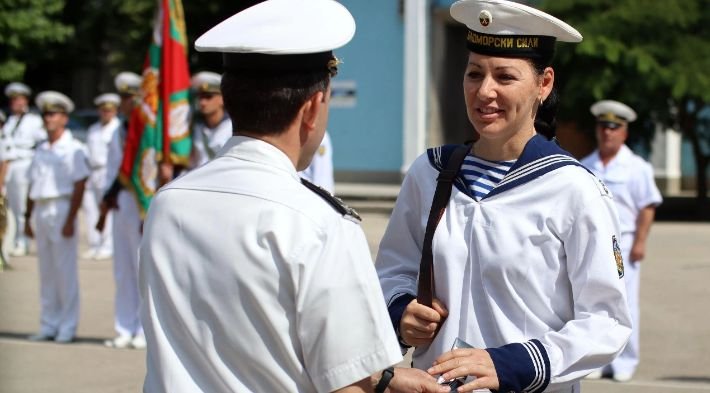 16 кадети от колежа към Военноморското училище във Варна получиха първо звание