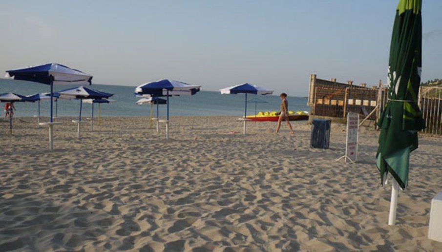 РЗИ констатира: Морето в Кранево е замърсено от гръмналата фекална тръба