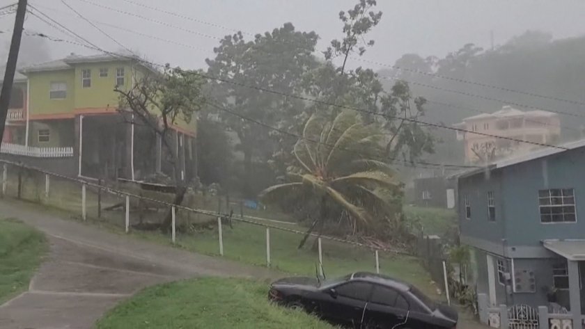 Ураганът Берил връхлетя Карибите с 240 км/ч
