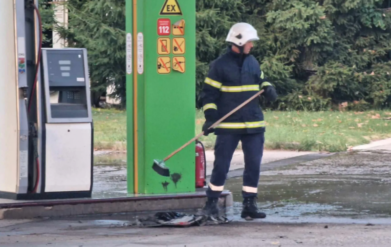 Ужасяващ инцидент! Газова бутилка избухна и откъсна краката на мъж на метан станцията във Враца (СНИМКИ)