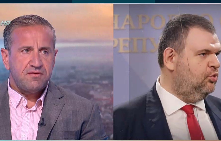 Георги Харизанов: Неясно е какво става в ДПС, докато не се изкаже Доган. Страшно е, че разговорът в политиката е за един с широки рамене, заключен в хамбар