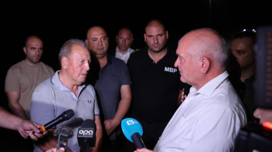 Главчев свиква Съвета по сигурността заради пожарите