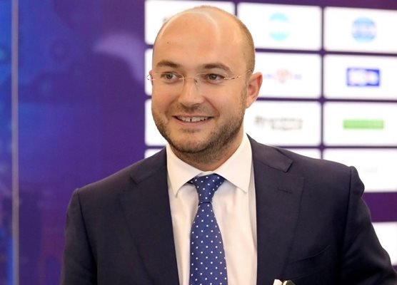 Законодателните промени на ГЕРБ и Борисов осигуряват достойно заплащане за младите български учени