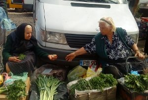 Асоциацията за защита на потребителите иска баби по фермерските пазари