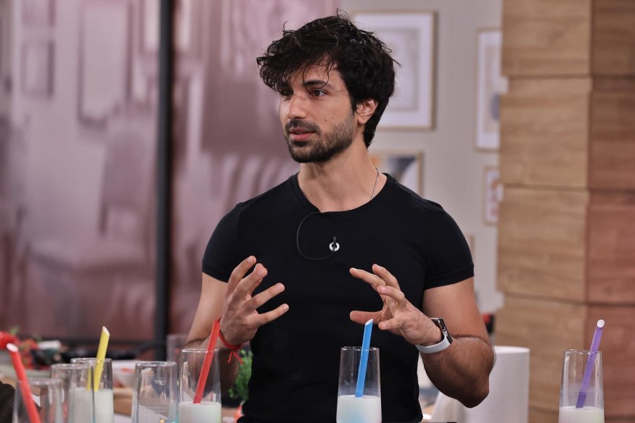 Ергенът Евгени става водещ в бТВ