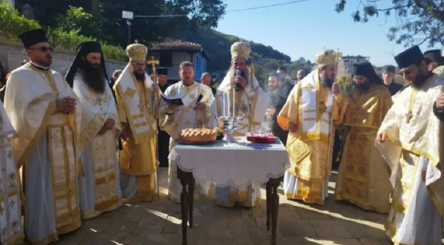 Патриарх Даниил отслужи тържествена света Литургия в Дупница