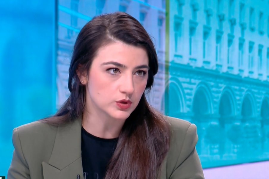 Лена Бориславова се ежи на ГЕРБ