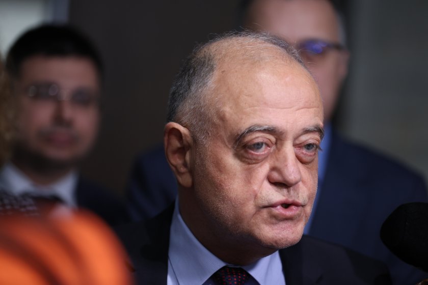 Ето декларацията, с която ДСБ издига Атанас Атанасов за председател на НС