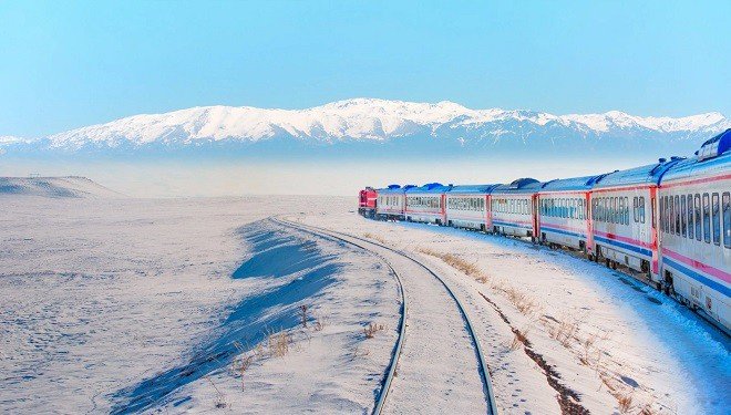 Сибирски студ скова части на Турция, температурите стигнаха до минус 20°