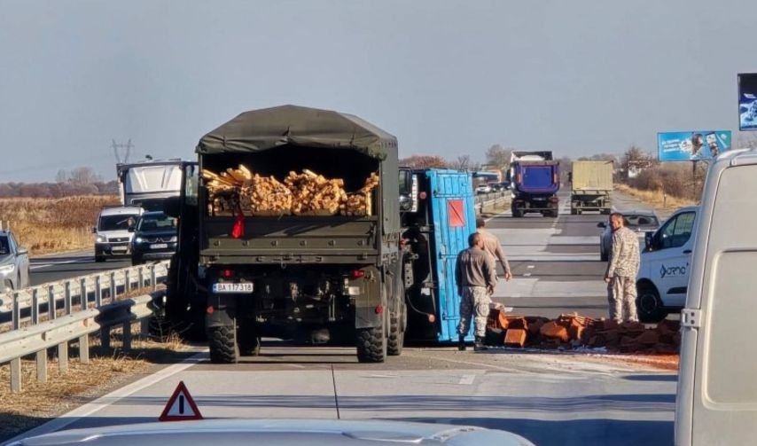 Военен камион катастрофира на магистрала „Тракия“