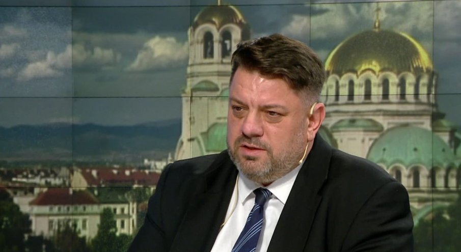 Атанас Зафиров: Паднаха някои маски, ще стане ясно кой иска да отидем на осми избори