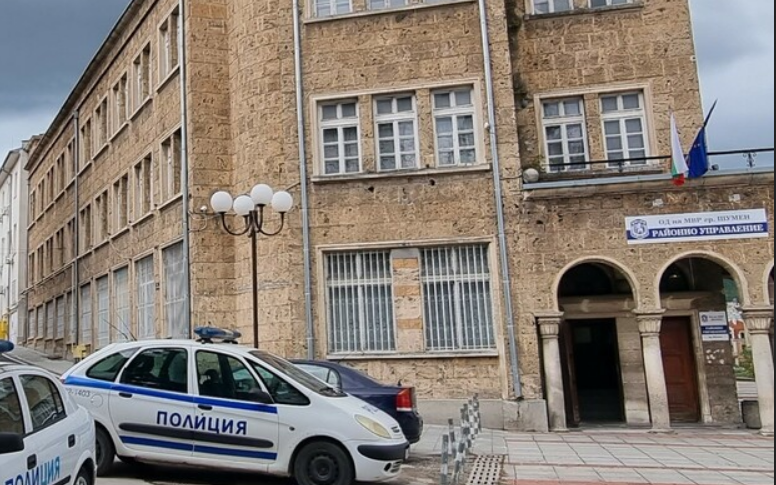 Полицаи от Шумен задържаха мъж, откраднал кафемашини, помпа за джакузи и кухненски робот