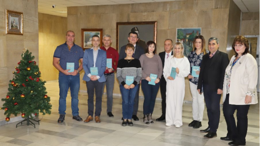 Трети випуск парамедици с дипломи от ВМА