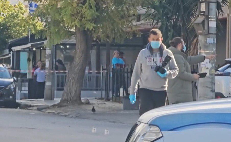 СТРЕЛБА БЛИЗО ДО АТИНА: Двама са убити и един е ранен