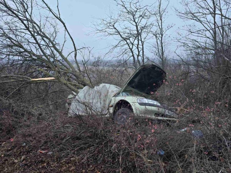 Шофьор загина при зловеща катастрофа край Плевен