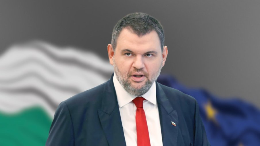 ИЗВЪНРЕДНО! Областните конференции на ДПС: Пеевски е нашият лидер! (СНИМКИ)