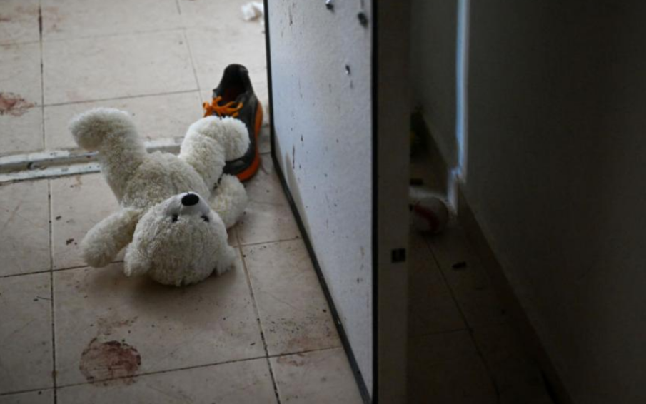 18-години затвор за мъж, убил съпругата си пред трите им деца