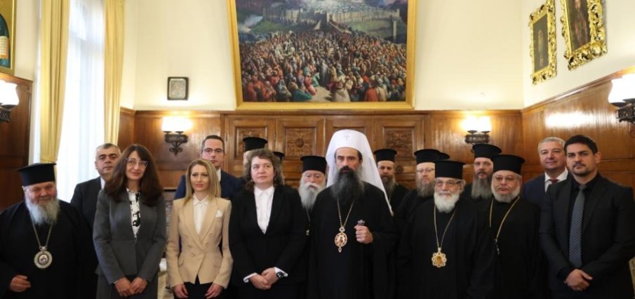 Патриархът се срещна с Киселова и заместниците и