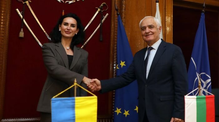 Министър Запрянов се срещна с посланика на Украйна у нас