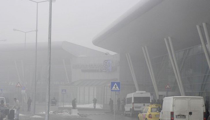 ЗАРАДИ МЪГЛАТА: Пет полета са пренасочени от Летище София