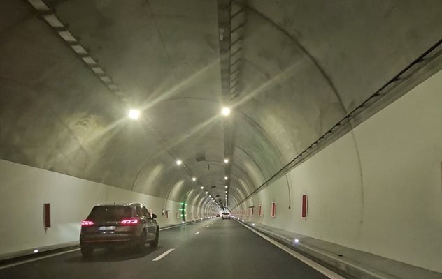 Нови промени в движението през тунел „Железница“ на магистрала „Струма“