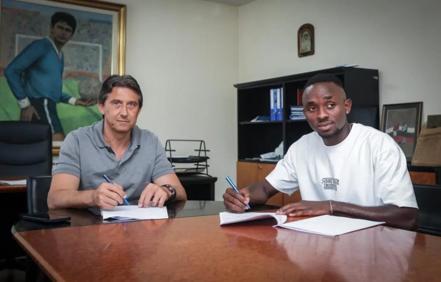 Левски засилва халф в Украйна