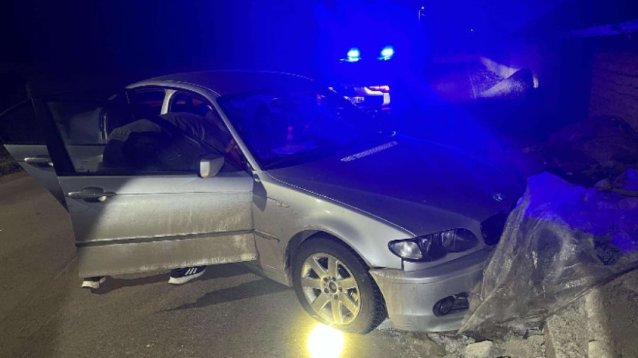 16-годишен пикльо се напи и настъпи газта на БМВ, спретна си гонка с ченгетата